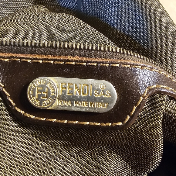 Authentic vintage Fendi - Picture 2 of 6